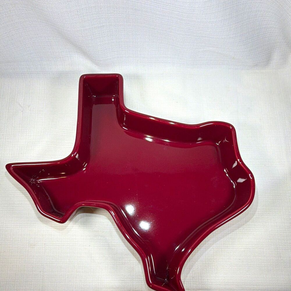 Chantal Vintage Texas Shaped Maroon Red Ceramic Stoneware Baking Dish 2 Qt 2003